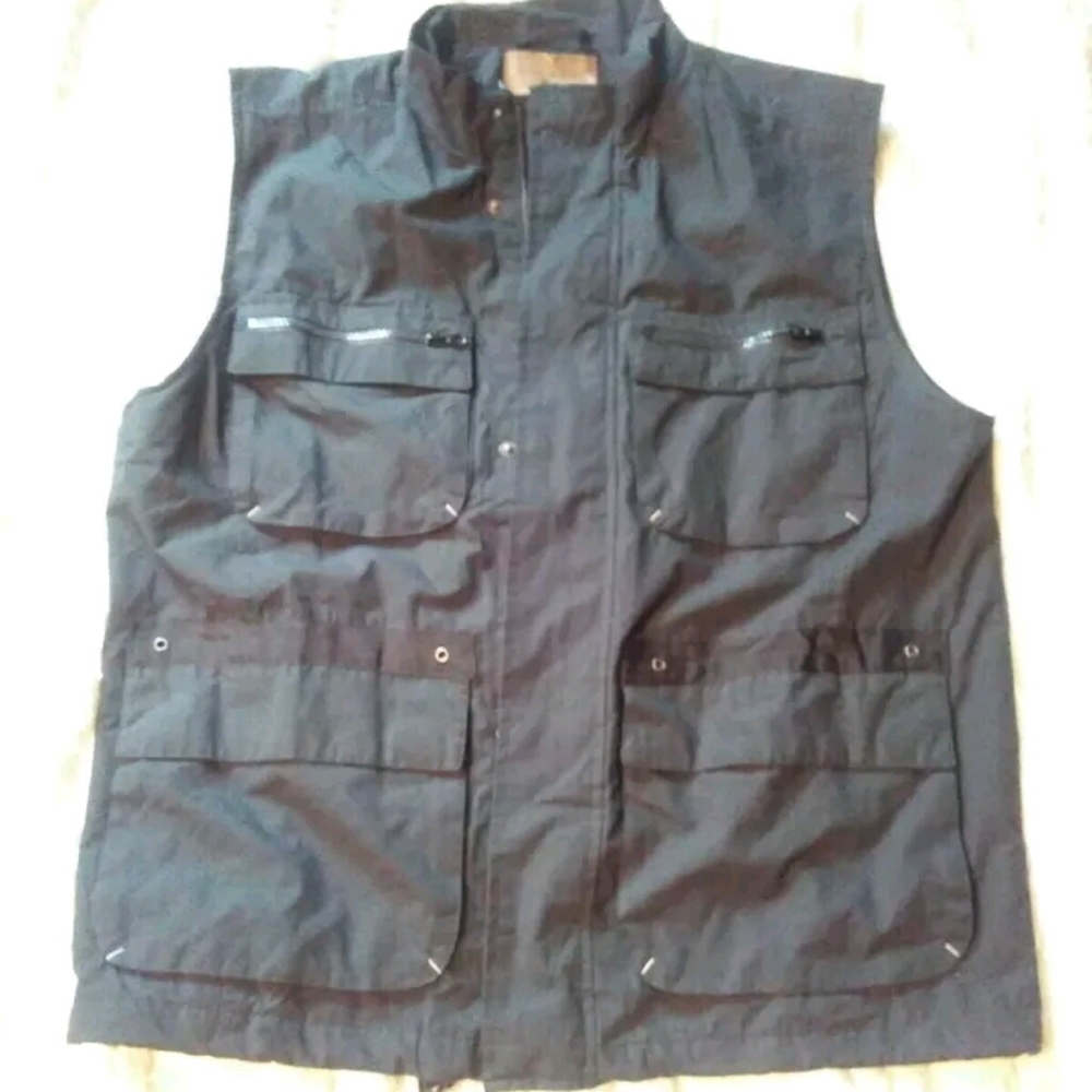 Clearwater Outfitters Vented Zip Up Vest/Jacket
